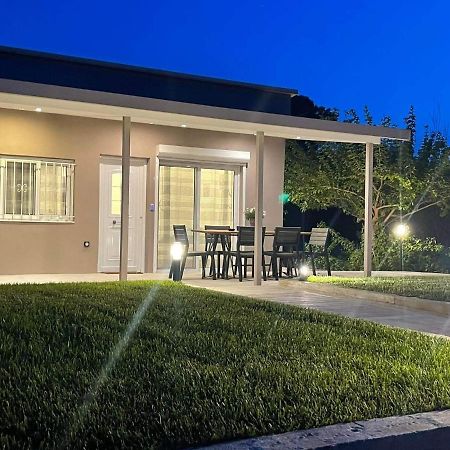 M & F House Villa Oropos Bagian luar foto